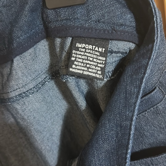 Larry Levine Stretch Women's Denim Blue Shorts - Picture 5 of 5